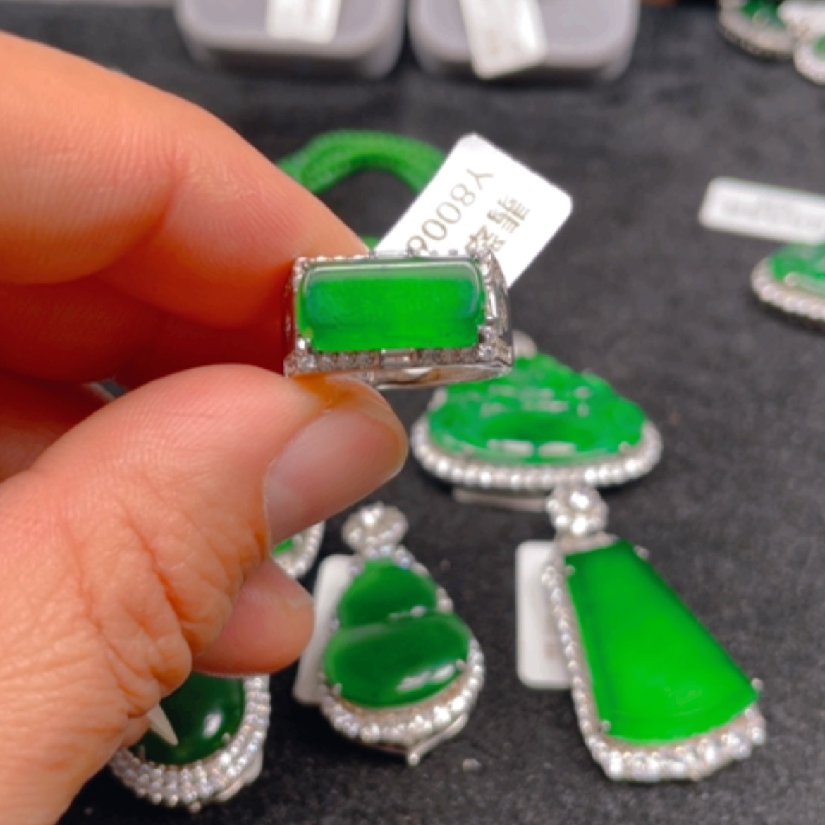 【闪购商品】翡翠颈饰银S925镶嵌戒指