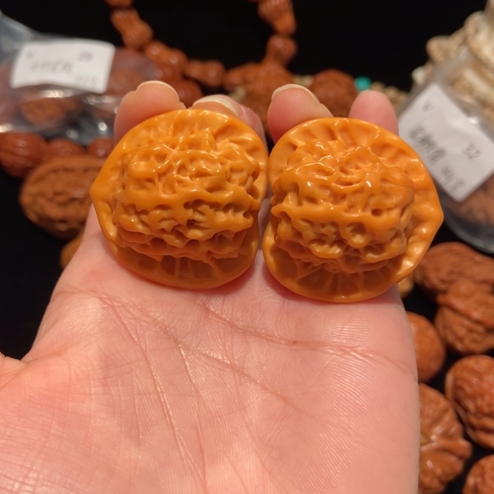 文玩核桃把件37瓷娃娃官印狮子头