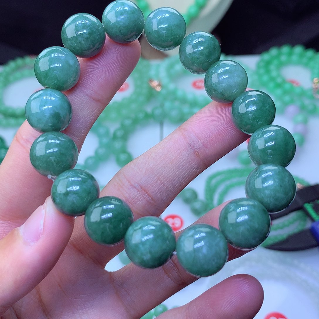 翡翠毛衣链未镶嵌