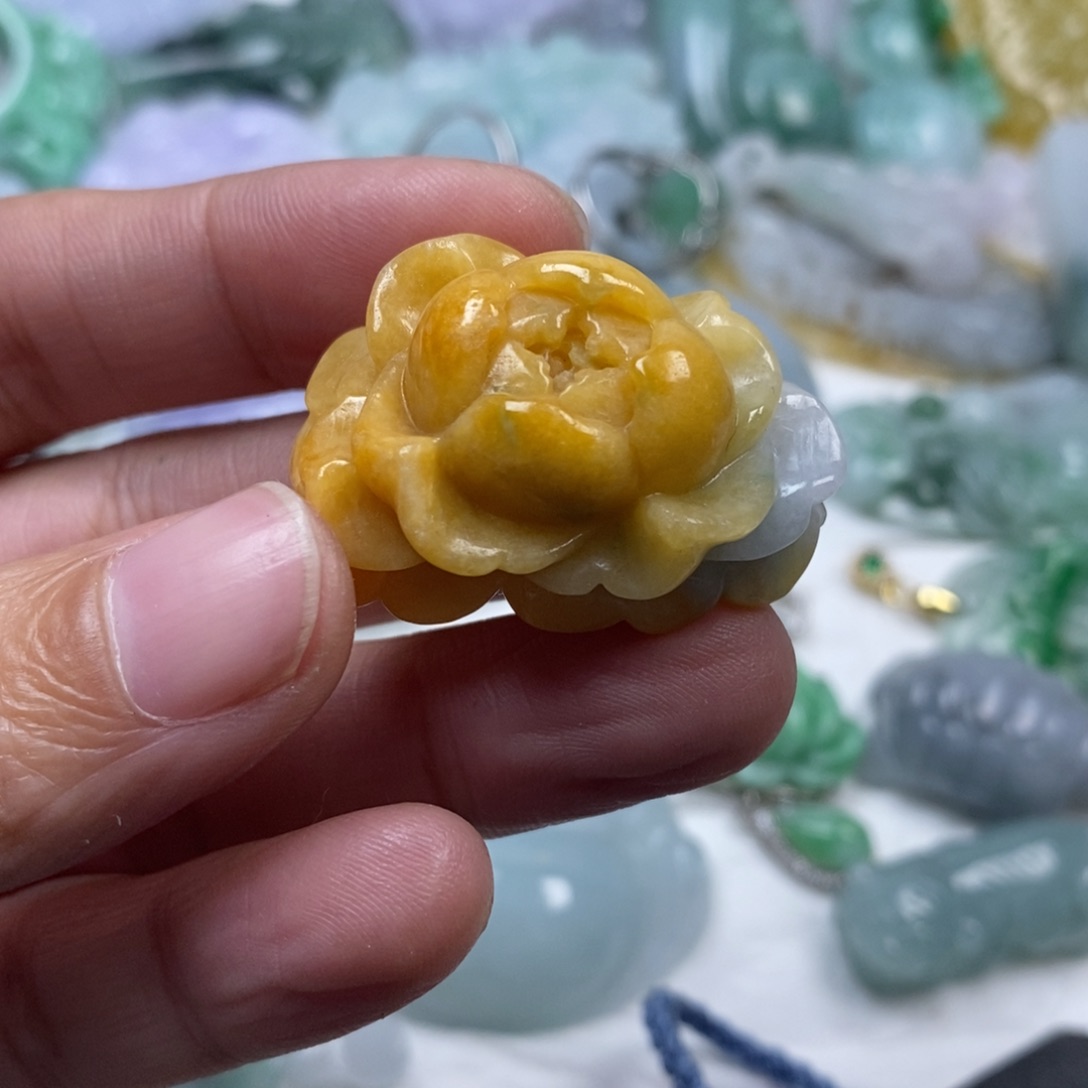 颈饰未镶嵌翡翠雨*翡翠