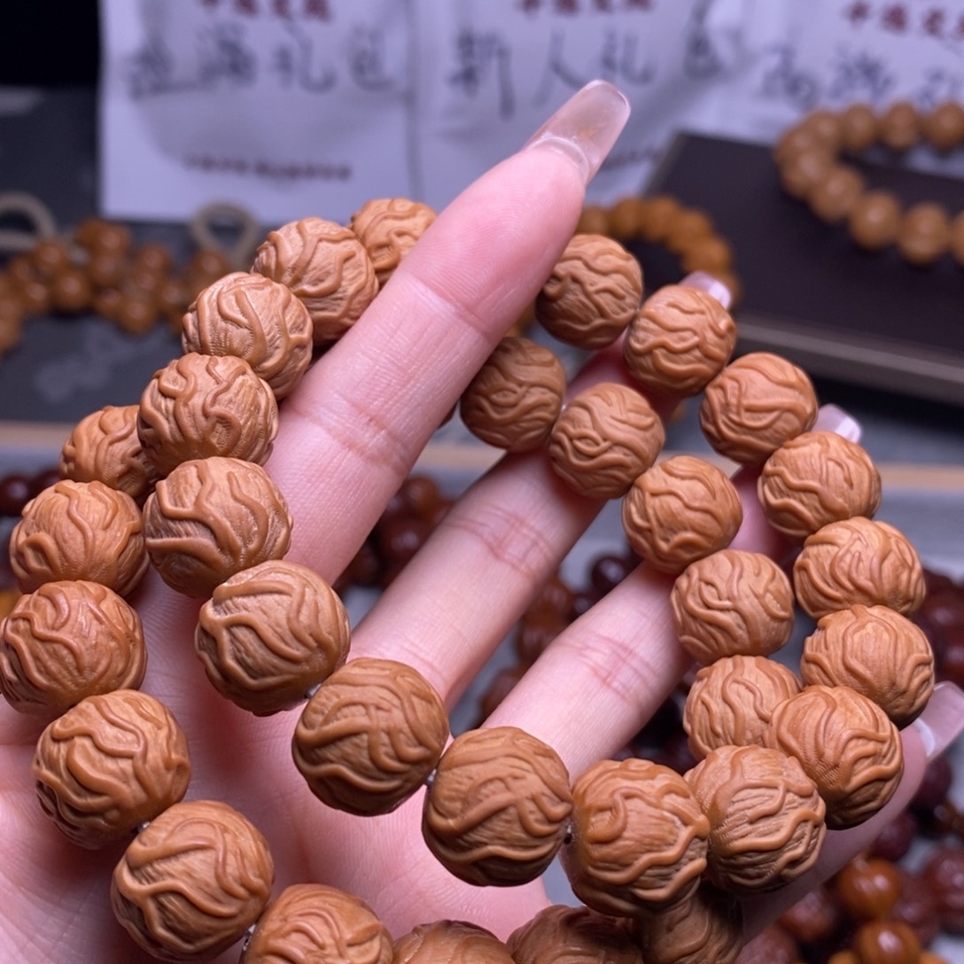 文玩核桃手串毒液