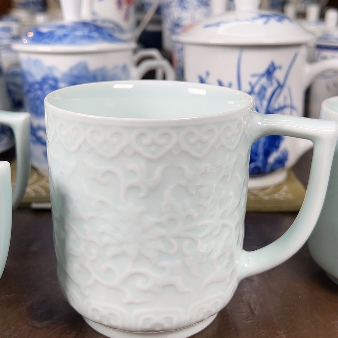 微瑕景德镇陶瓷高温办公杯