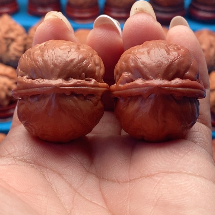 核桃精品文玩核桃手捻河豚