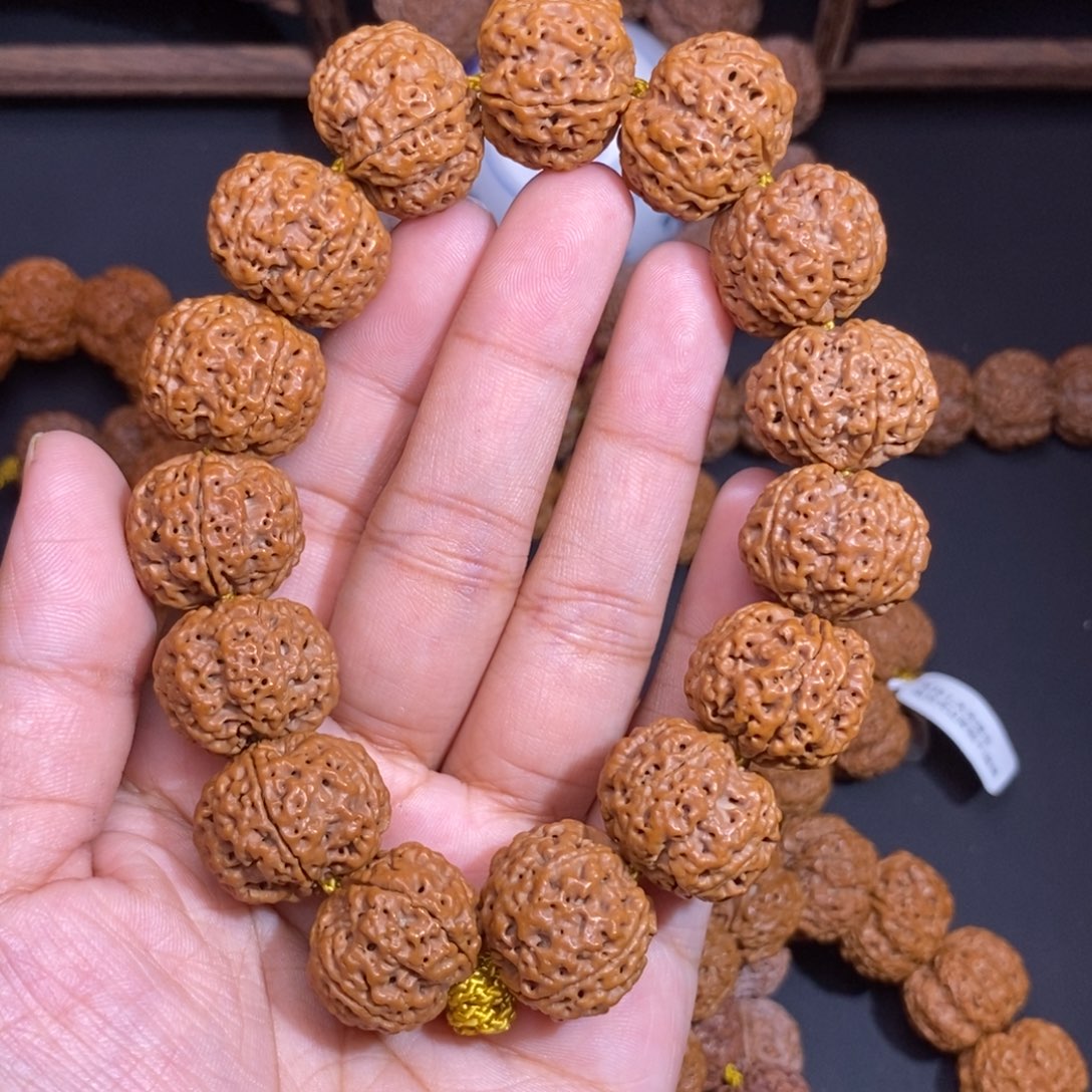 金刚菩提手串盼五星蜂王20mm