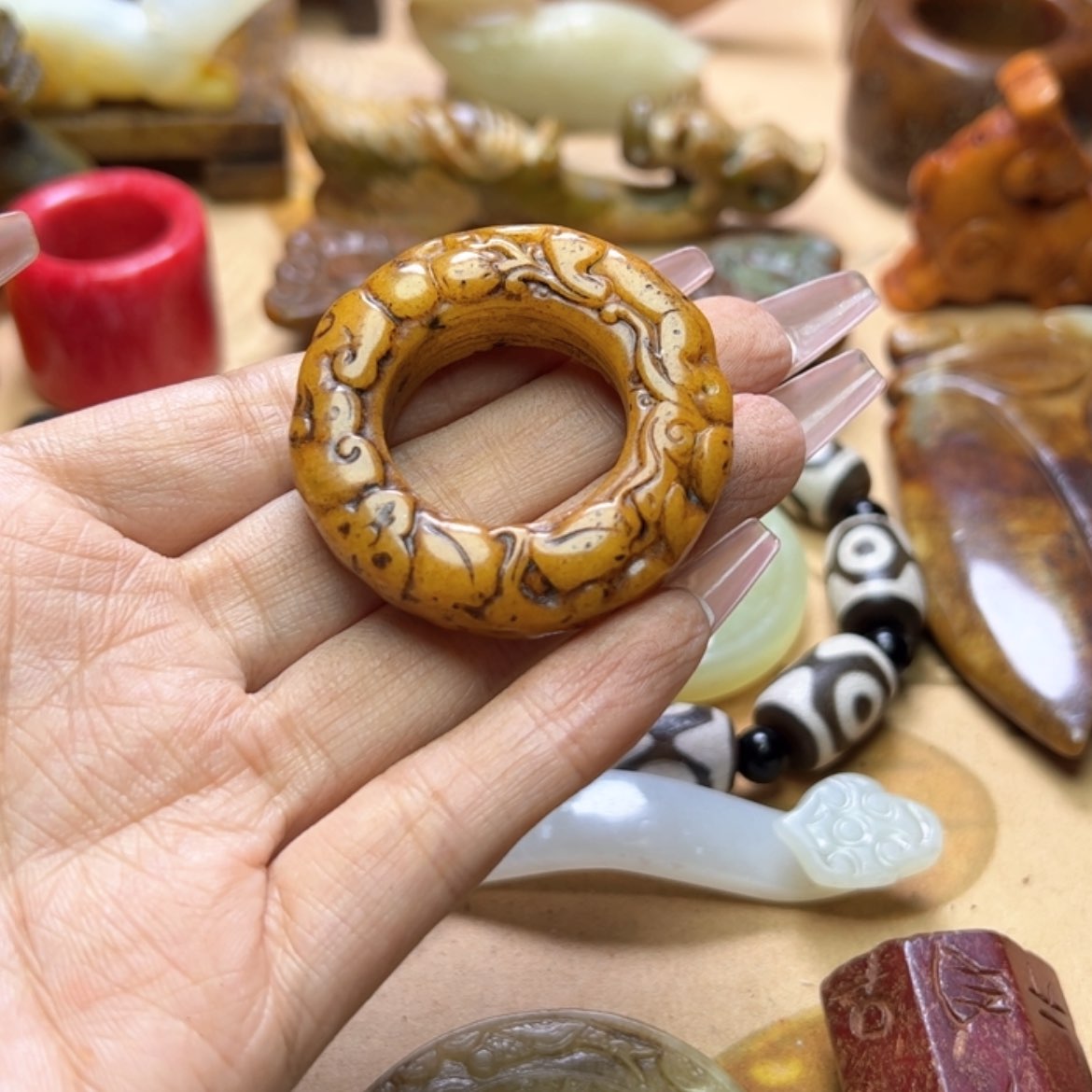 【闪购商品】蛇纹石玉颈饰未镶嵌