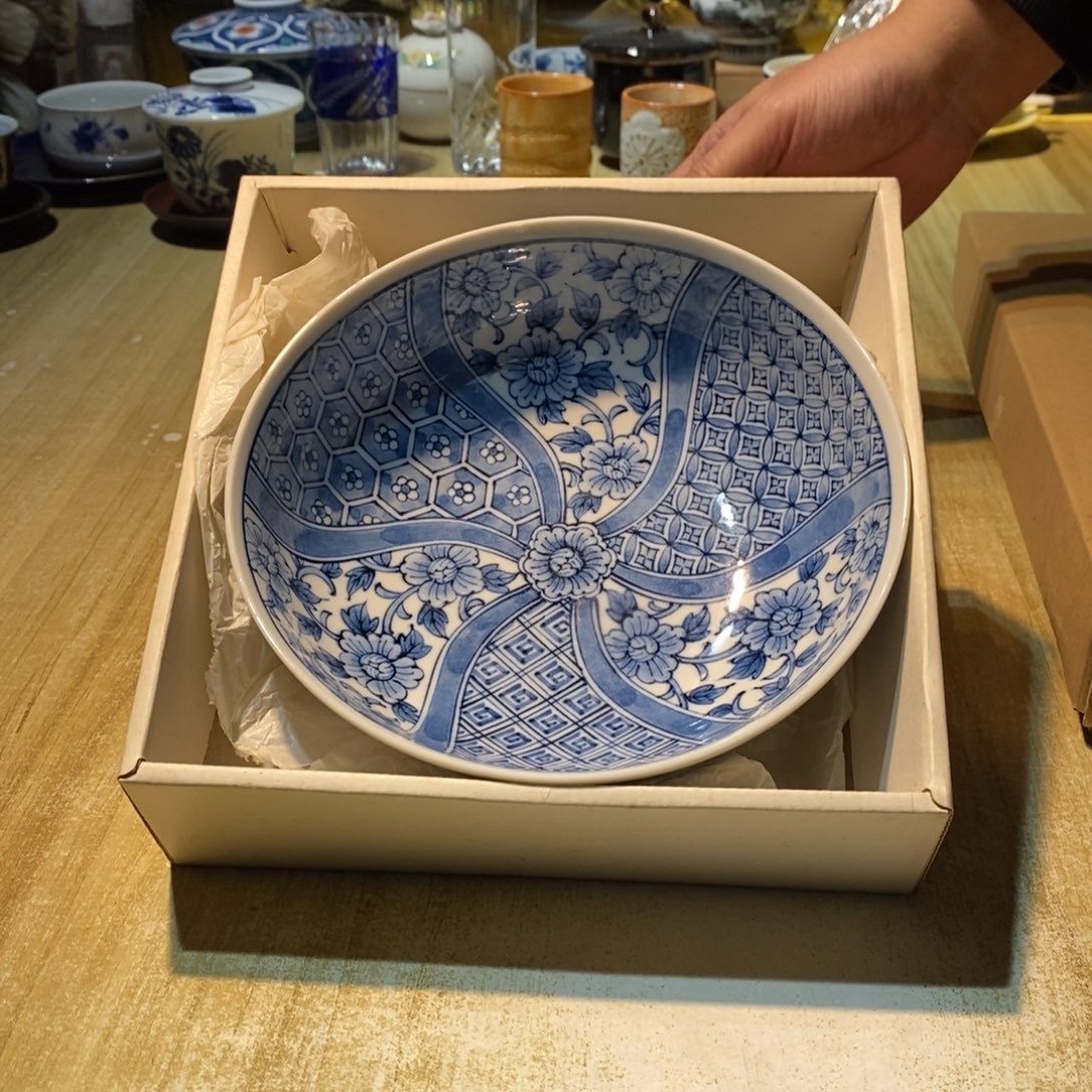 Z***妍易雅集工艺品有限公司