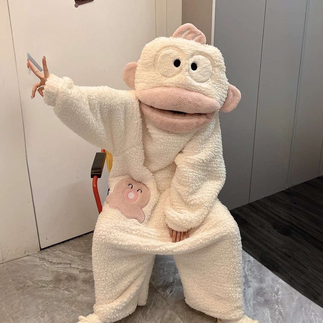 白色汉顿丑鱼睡衣连体珊瑚绒秋冬季加厚搞怪卡通大嘴鱼外穿家居服