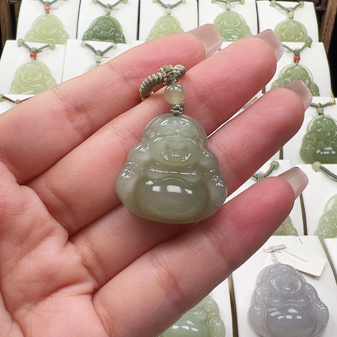 和田玉未镶嵌颈饰盼*?