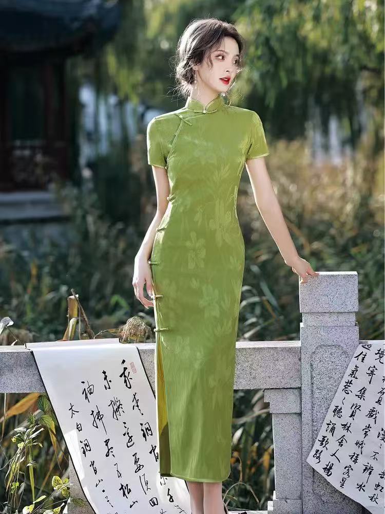 年轻款文艺复古民国风全开襟绿色『绿绮』旗袍