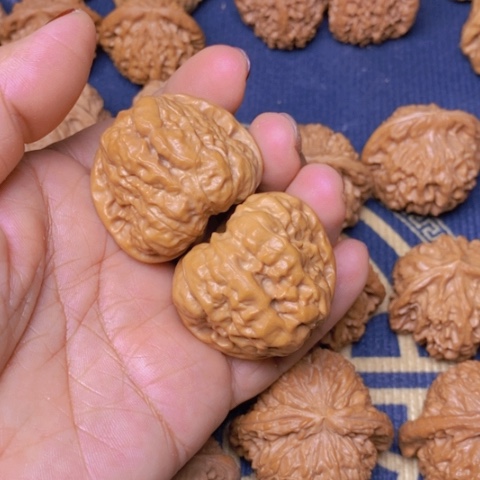 【闪购商品】文玩核桃吊坠张****】蛙蛙40