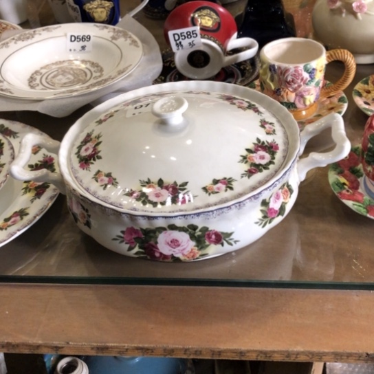 陶瓷口径23厘米汤锅骨质瓷特价包邮不退换默认微瑕无磕碰