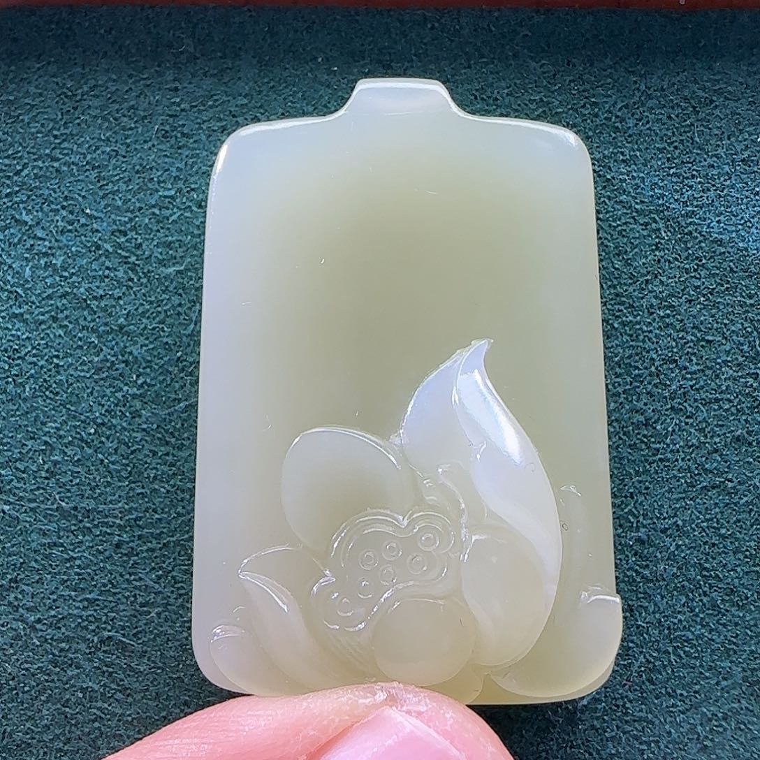 和田玉（黄玉）未镶嵌颈饰