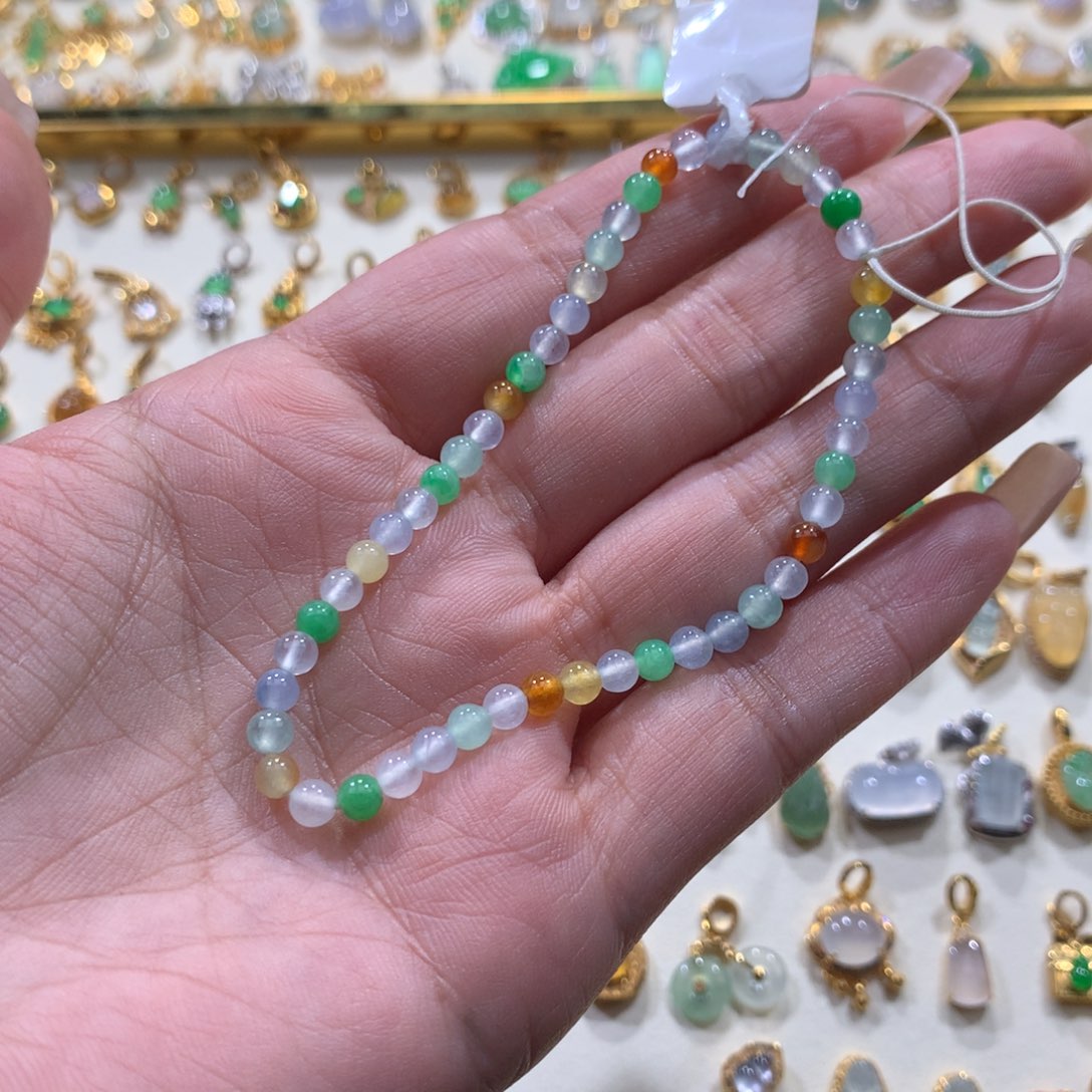 蓬***a翡翠未镶嵌颈饰翡翠