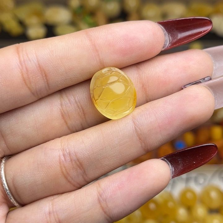 蜜蜡未镶嵌珠宝奇石满蜜俏色富甲一方龟背配饰