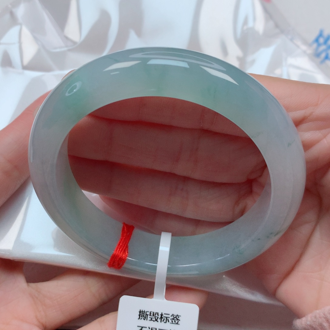 翡翠手镯未镶嵌58.7圈 厚装