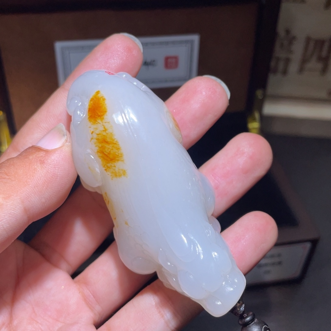 和田玉未镶嵌颈饰D