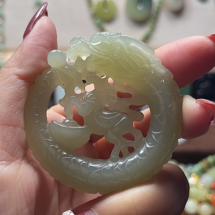 颈饰未镶嵌和田玉