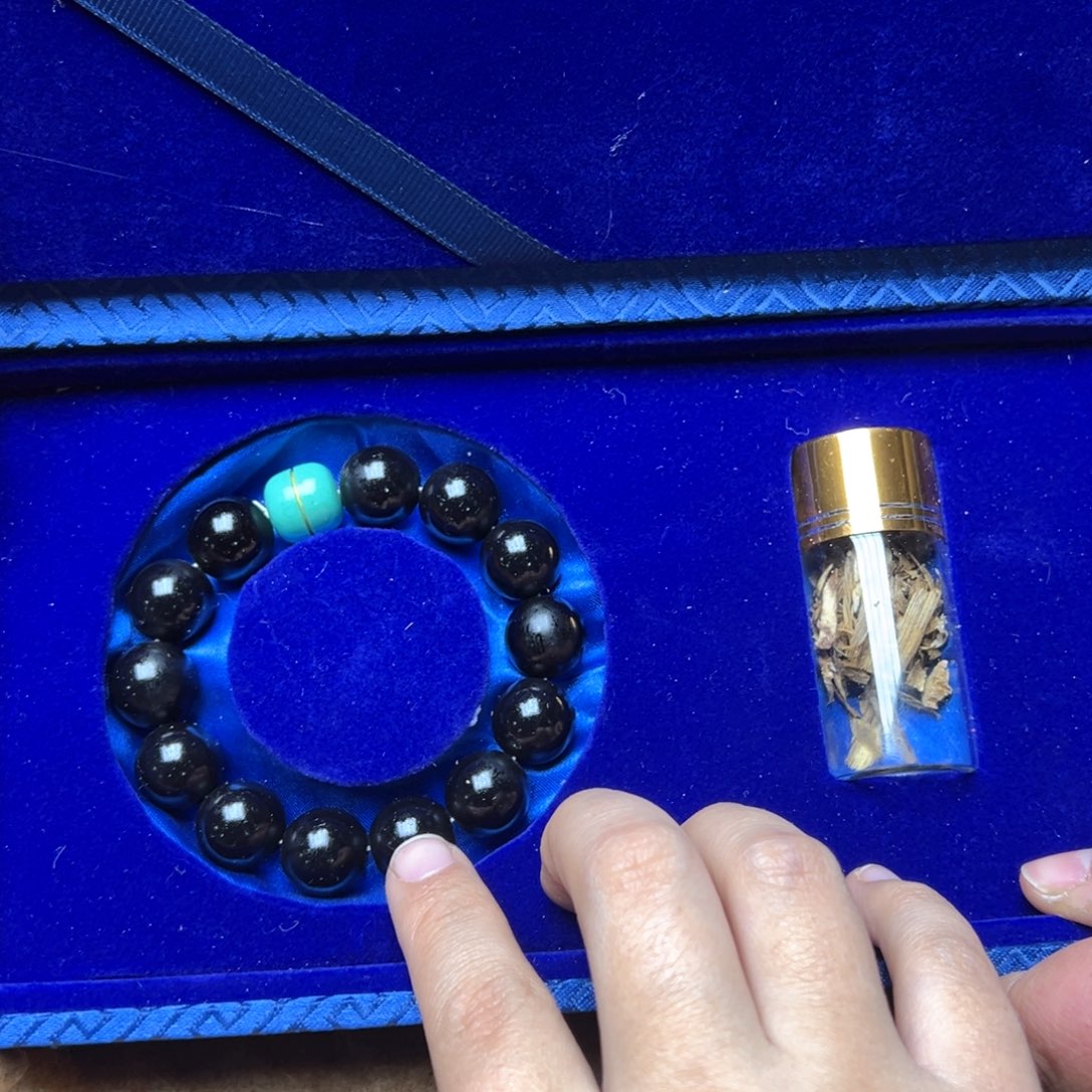 滴血莲花菩提吊坠