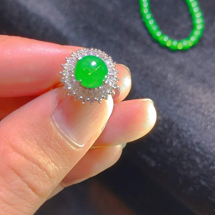 【闪购商品】翡翠颈饰银S925镶嵌翡翠