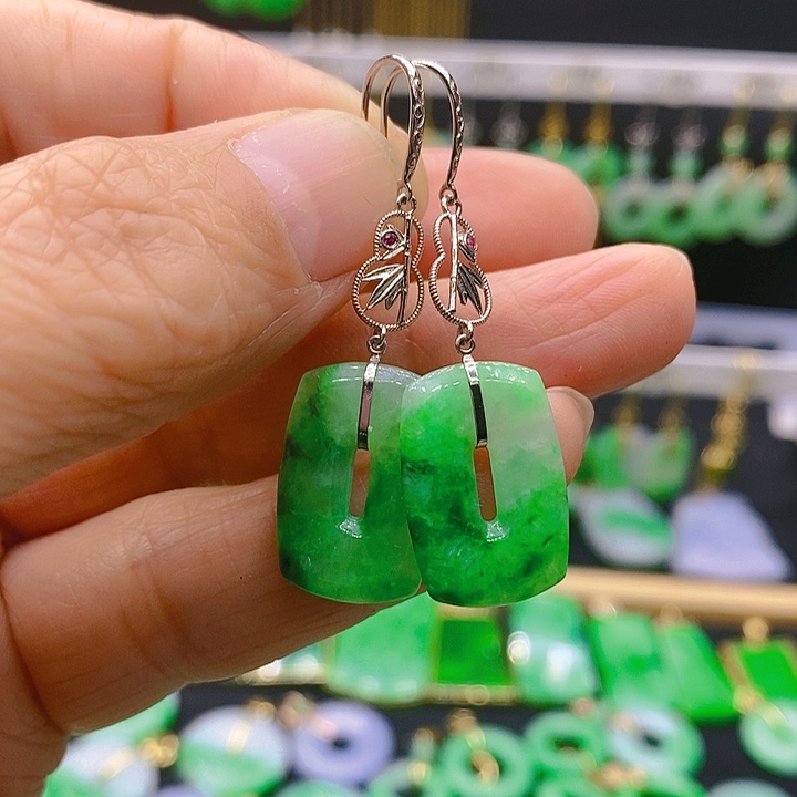 翡翠耳饰18K金镶嵌耳坠