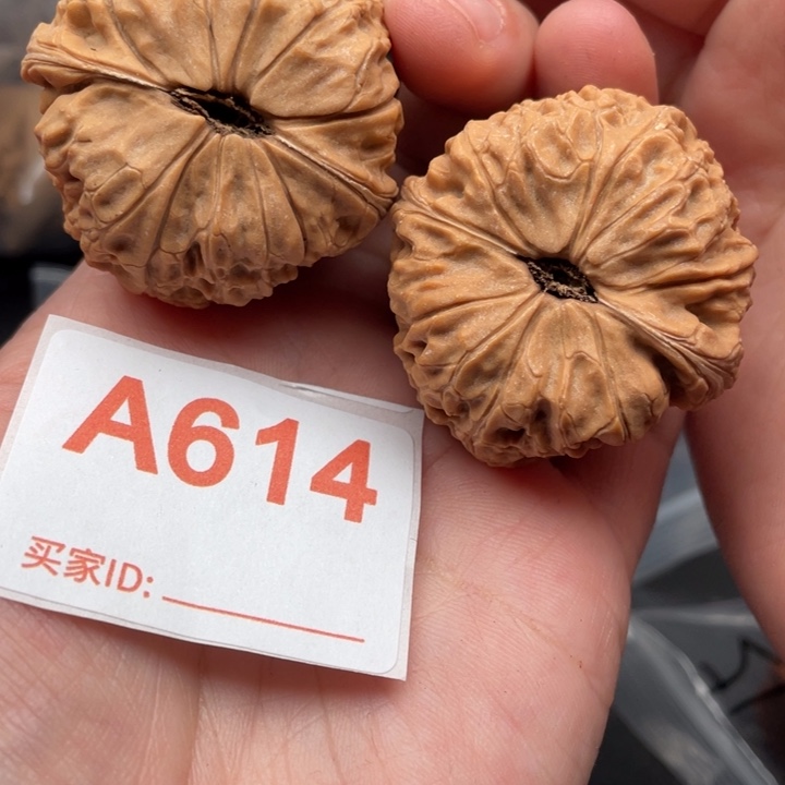 文玩核桃吊坠核桃