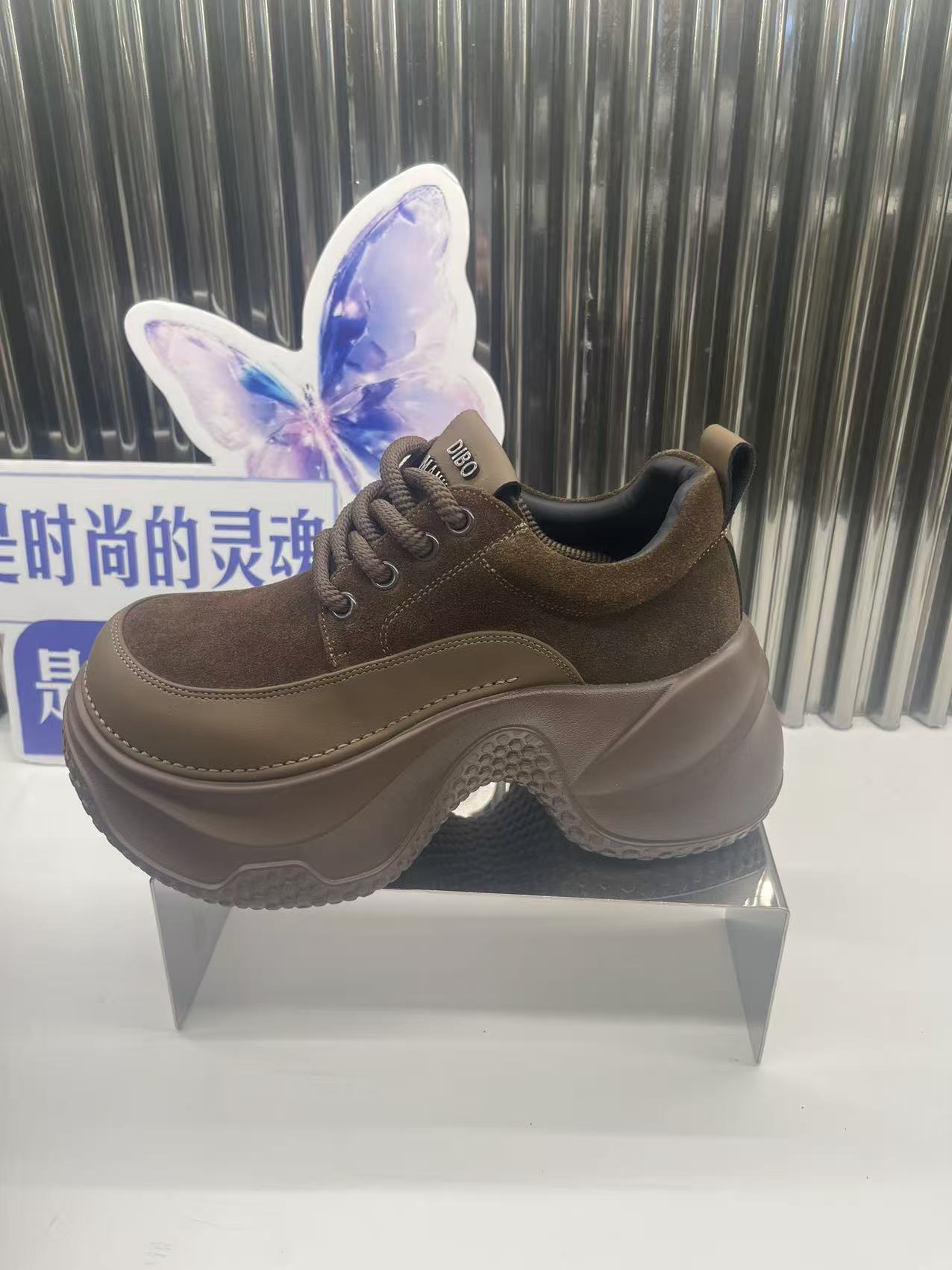 1011-306纯色街头风透气秋季单鞋交叉绑带防水台豆豆鞋