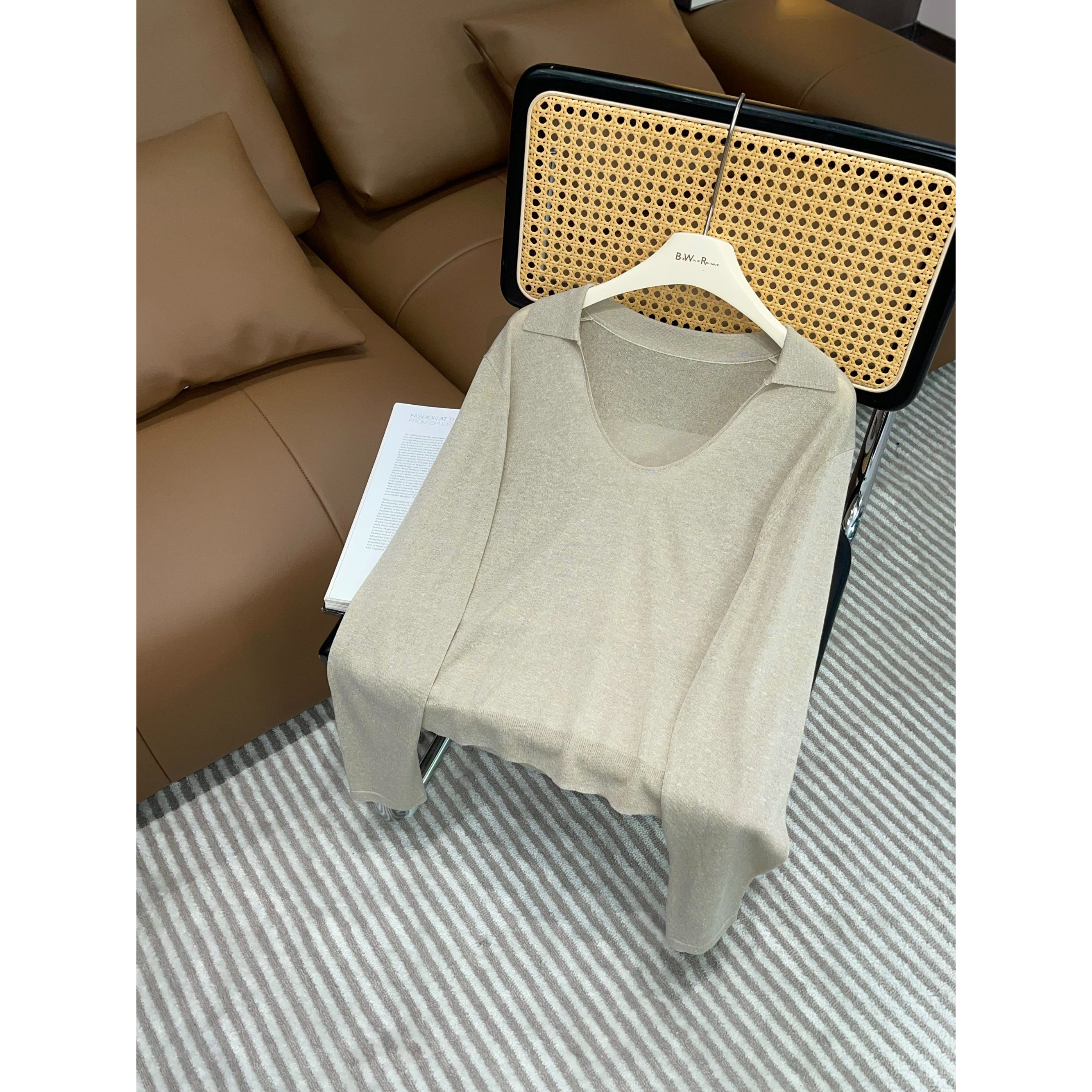 “柏林往事”亚麻+莱赛尔设计简约休闲打底D5L205