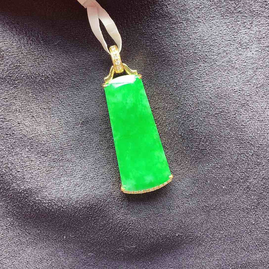 翡翠颈饰18K金镶嵌上新