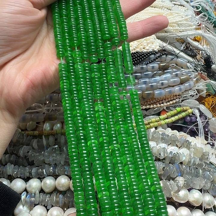 玛瑙/玉髓未镶嵌珠宝半成品一条6mm干青算盘