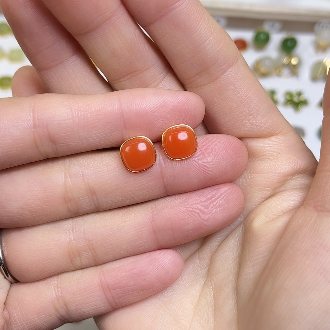 এ***沫和田玉银S925镶嵌耳饰