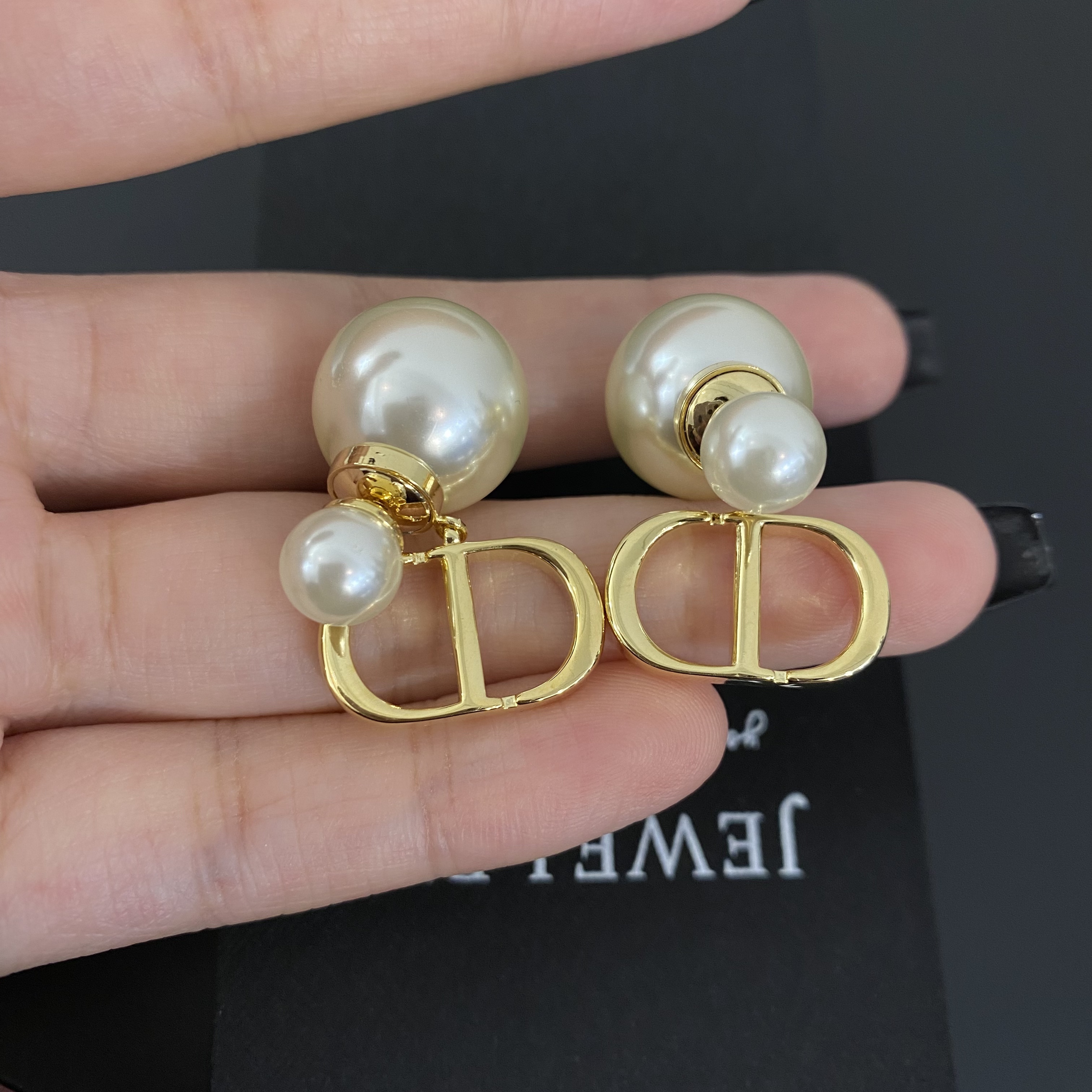 铜合金仿珍珠耳饰 优雅轻奢法式百搭极简小众女拼色气质耳环MM96