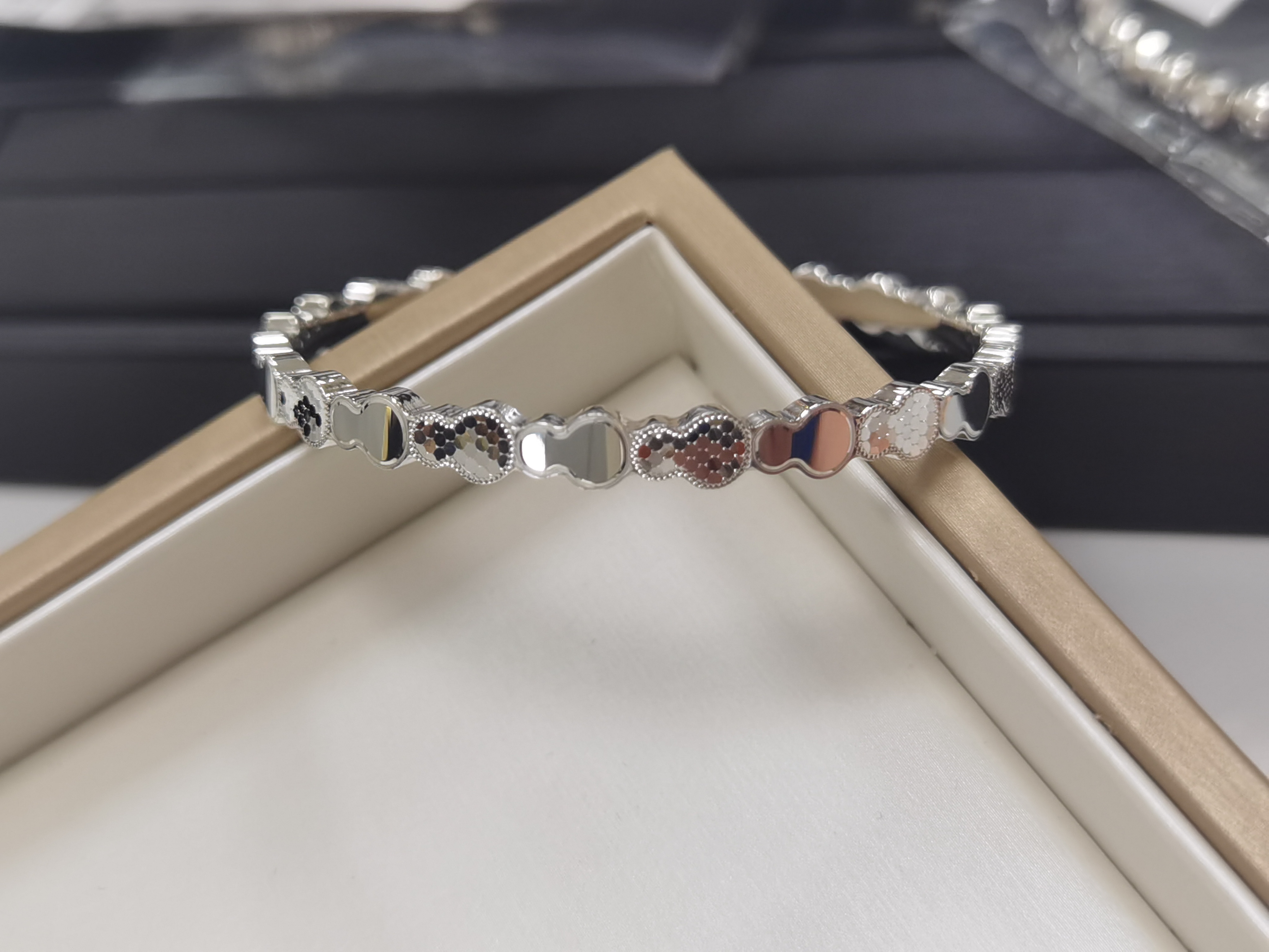 足银手镯 9999实心闭口碎冰冰葫芦光面女款时尚高级感年轻轻奢