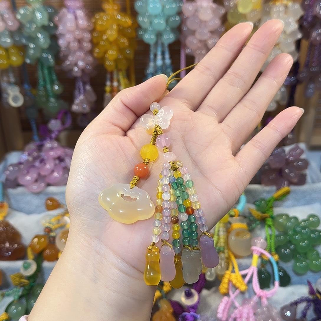 娟***5玛瑙/玉髓未镶嵌手机挂件