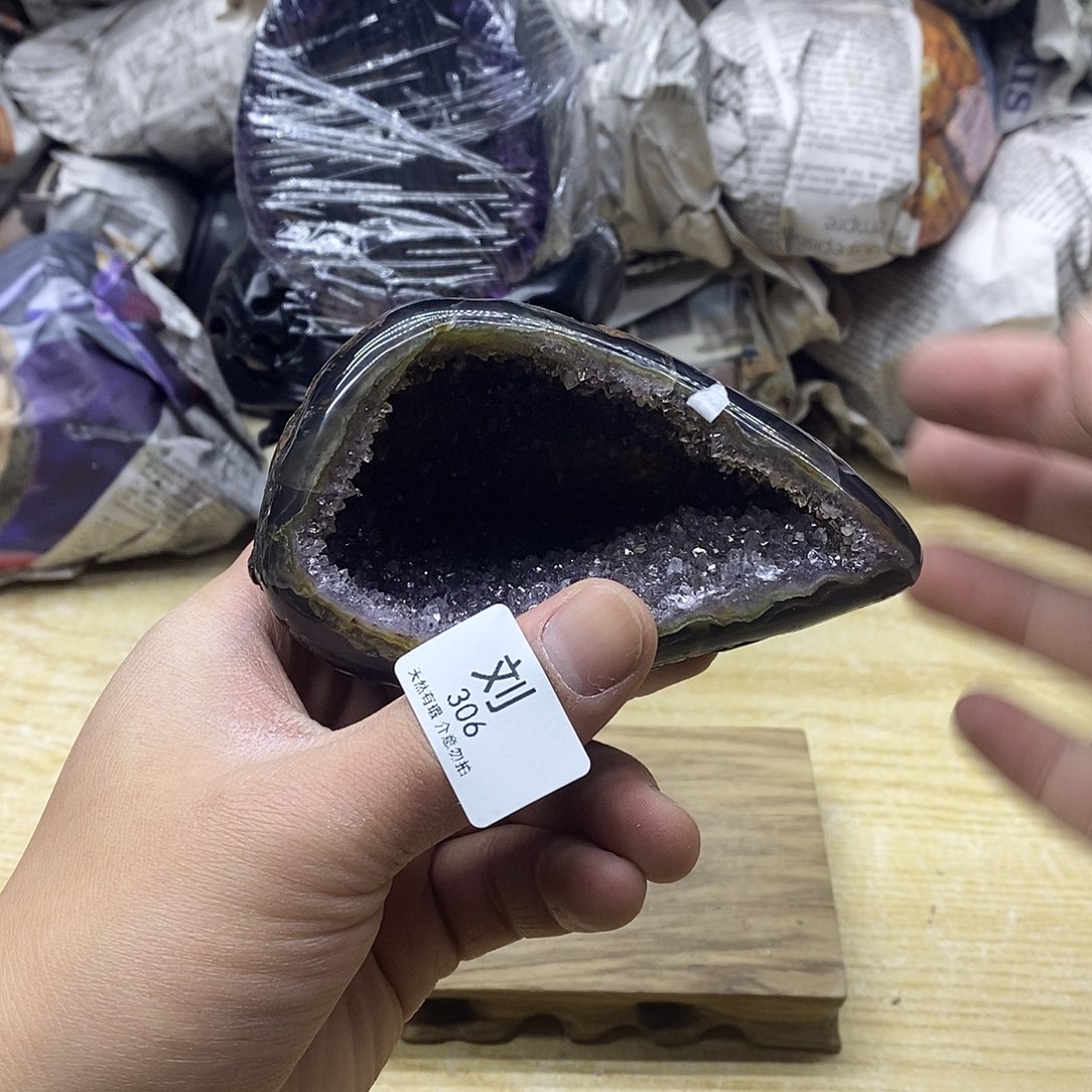 水晶未镶嵌珠宝半成品