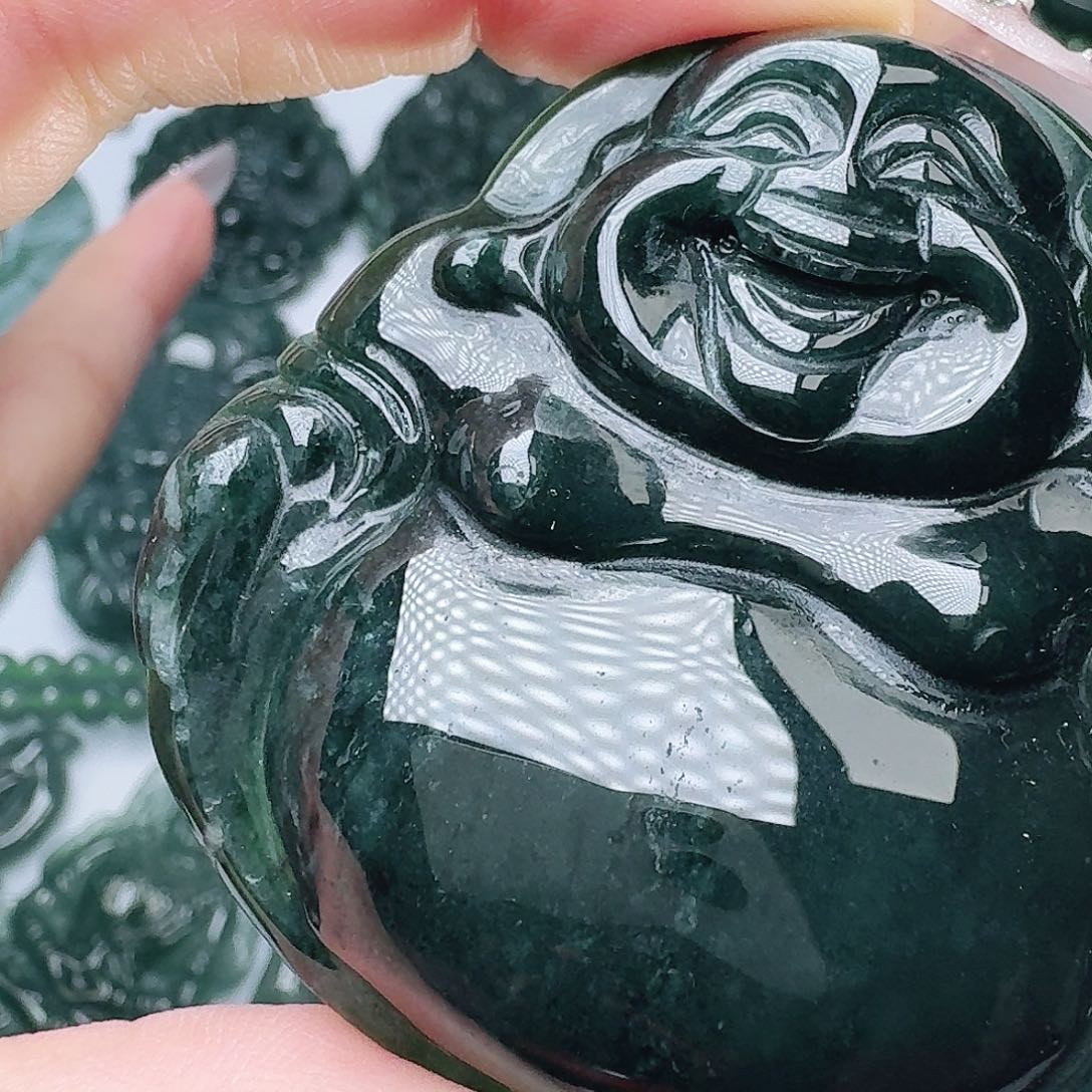 翡翠未镶嵌颈饰天然的A货翡翠多样性发其一 