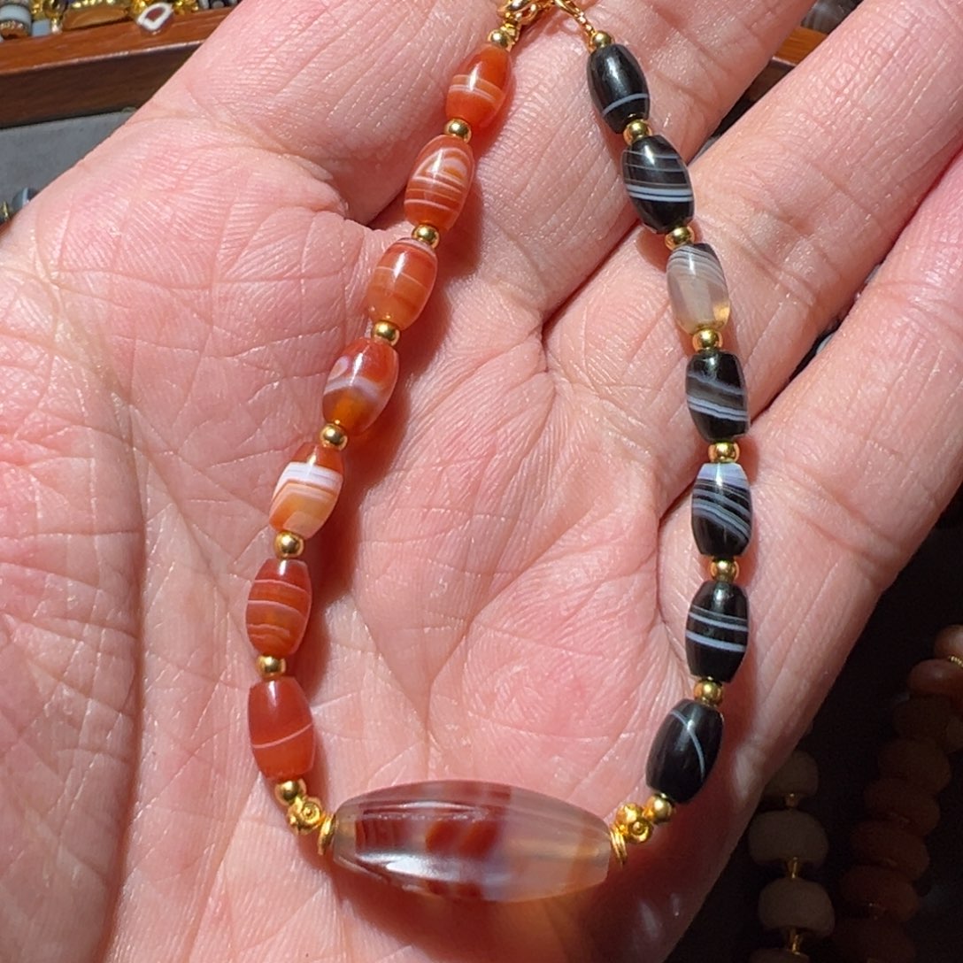 玛瑙/玉髓颈饰未镶嵌