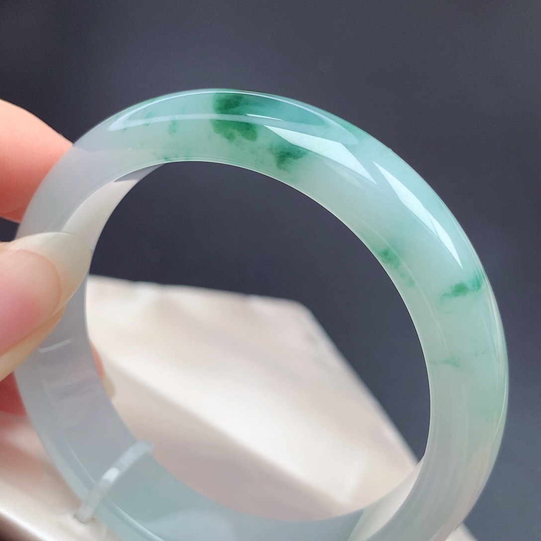 翡翠未镶嵌手镯54圈口