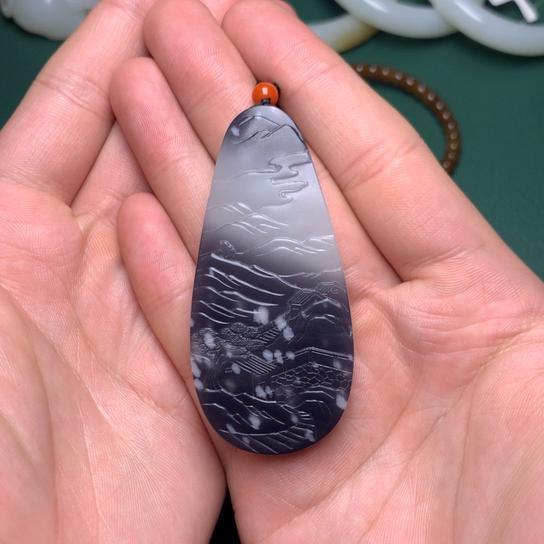 和田玉颈饰未镶嵌