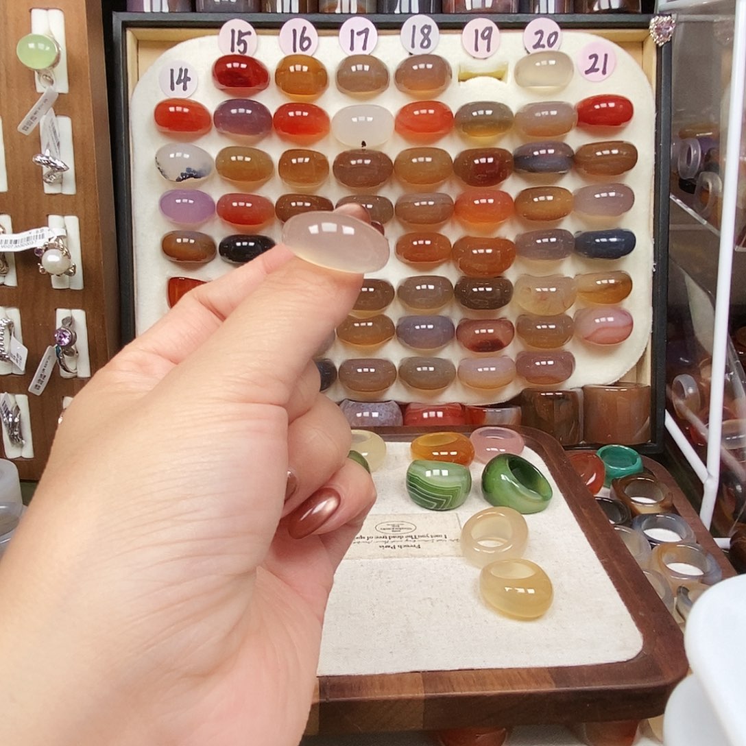 安****玛瑙/玉髓未镶嵌戒指