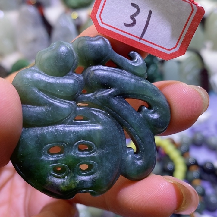 和田玉边角料未镶嵌