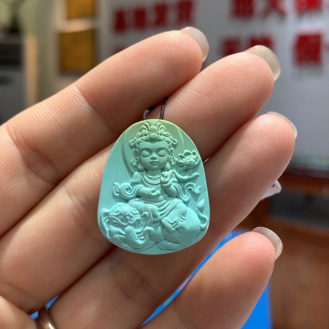 绿松石配饰未镶嵌