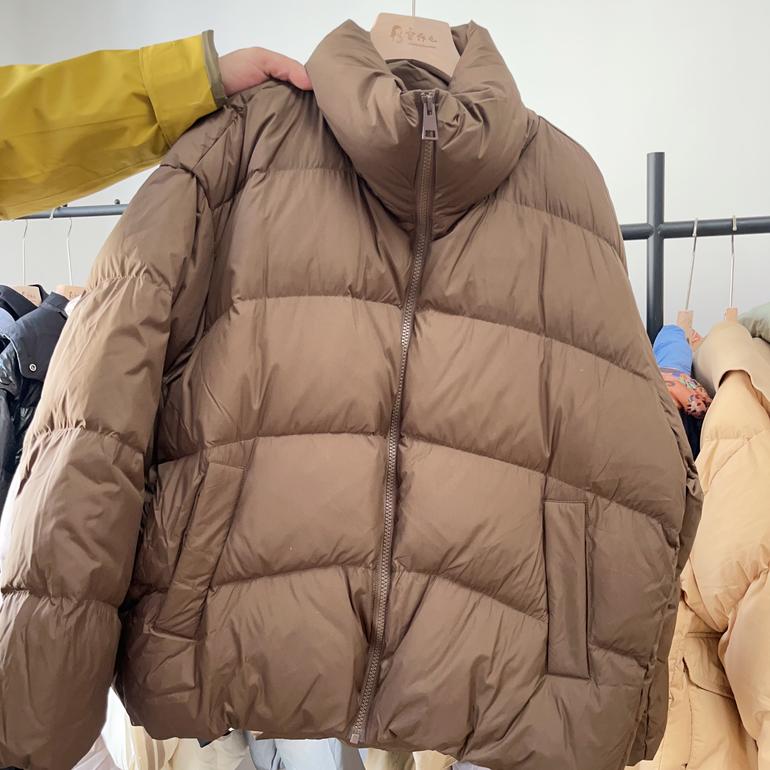 炸品牌女装撤柜高端