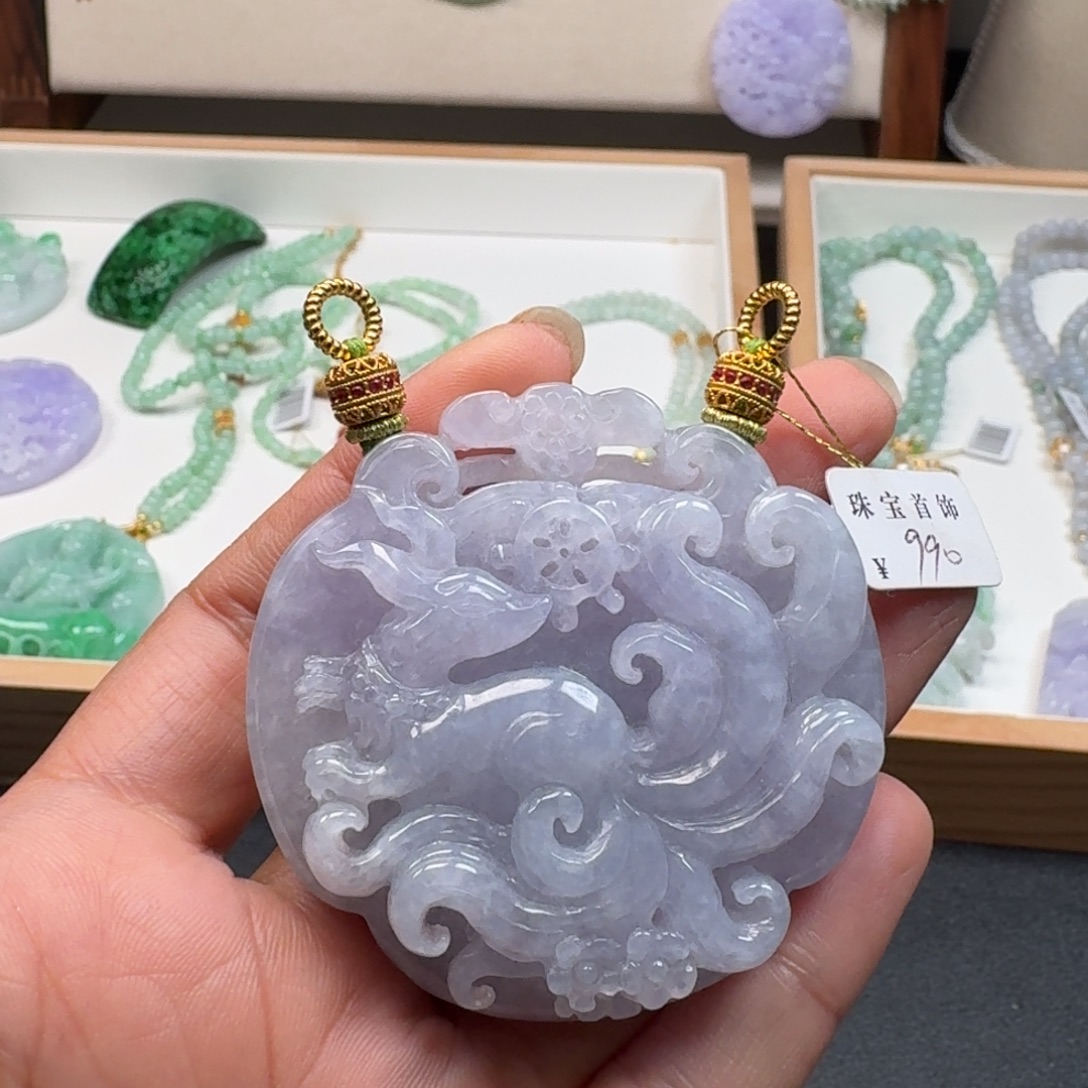 翡翠未镶嵌颈饰翡翠吊坠