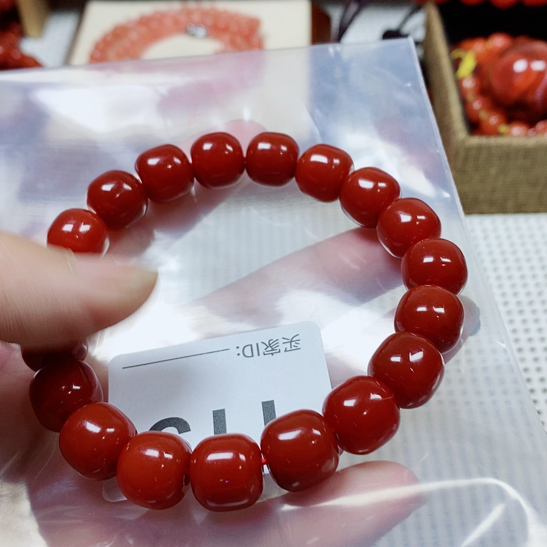 用***1南红玛瑙手串未镶嵌卡11