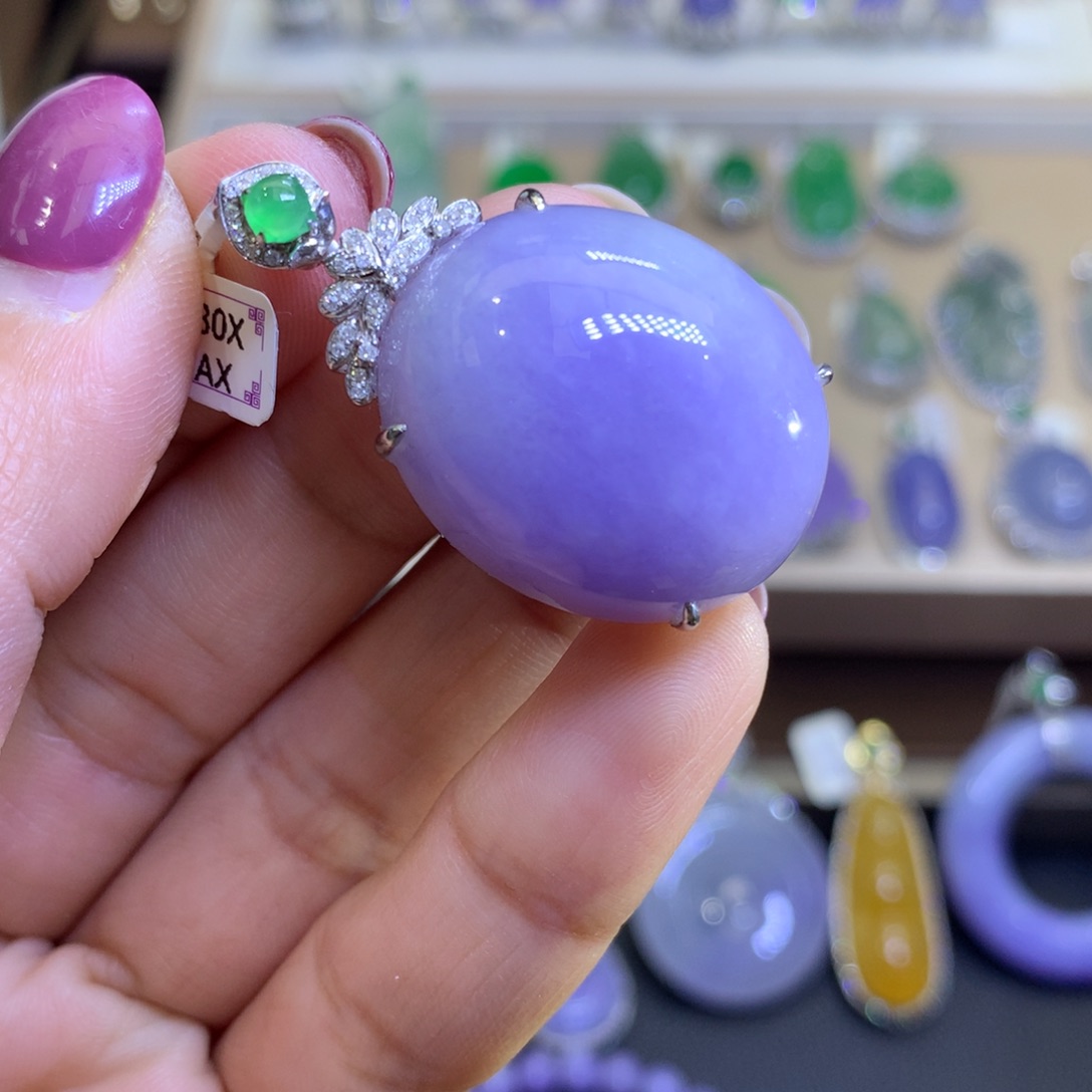 翡翠挂件18K金镶嵌翡翠