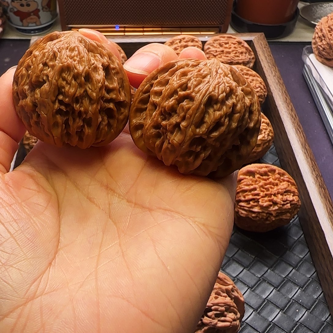 K****文玩核桃把件磨盘