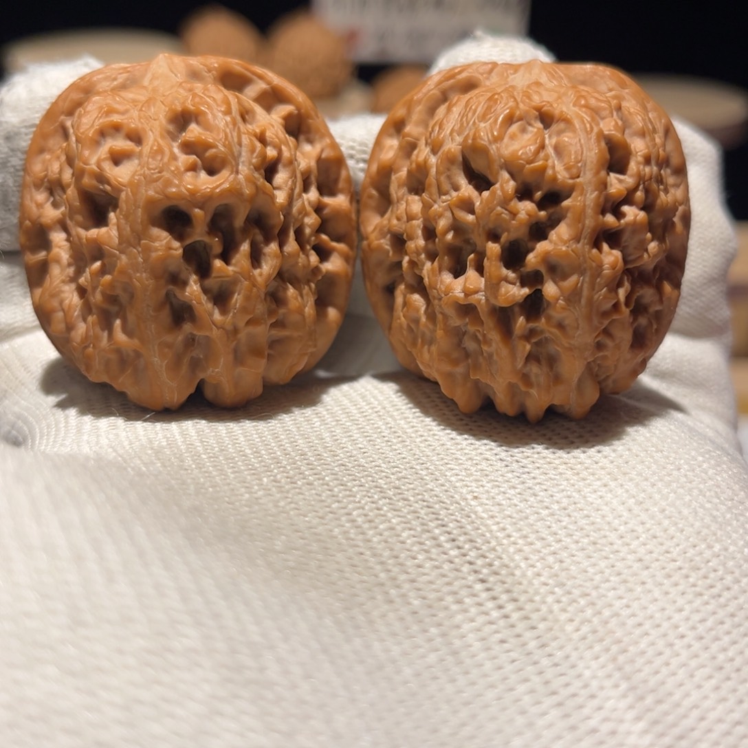 文玩核桃吊坠西北将军膀40