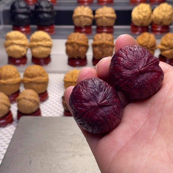 文玩核桃把件T**v6蛇皮球