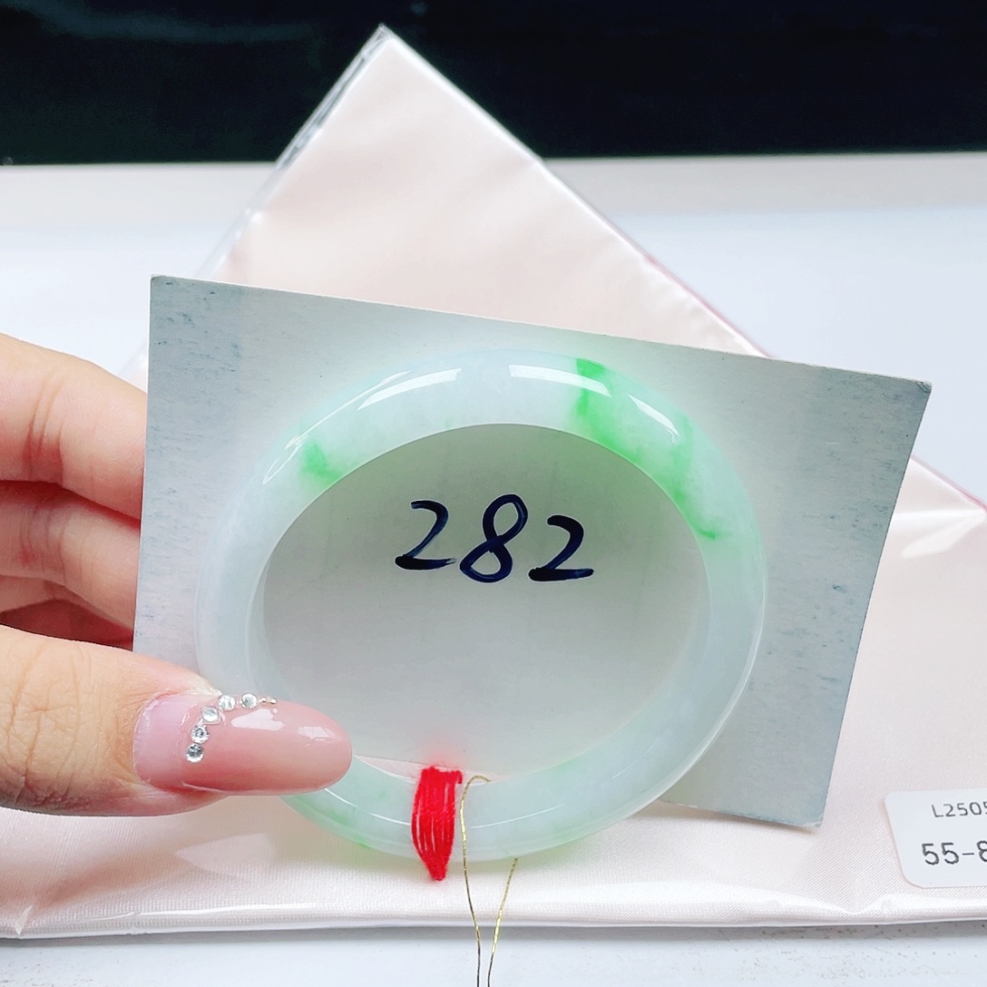 翡翠未镶嵌手镯 贵妃55+