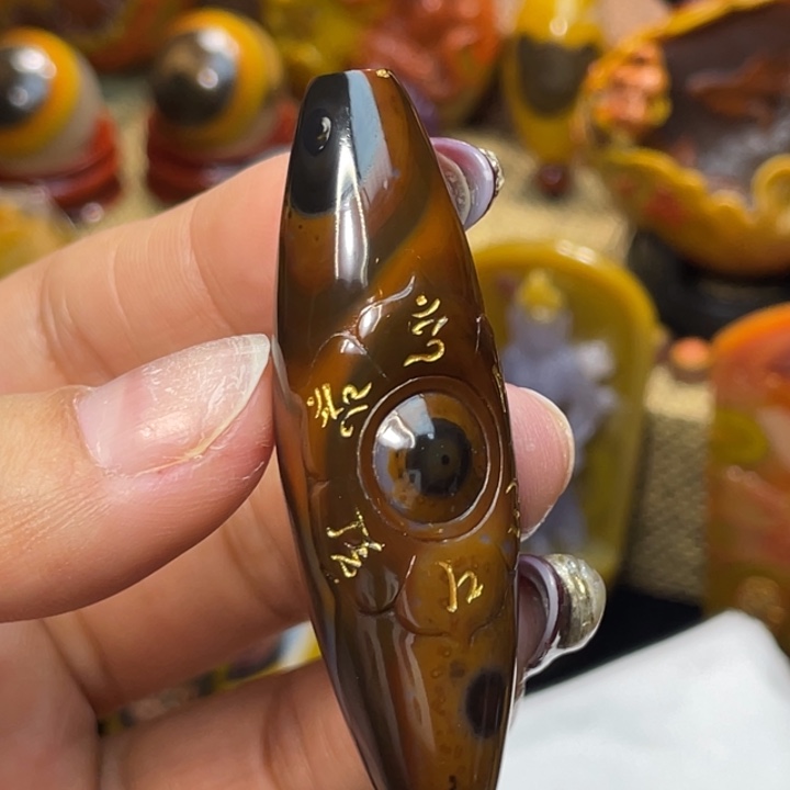 玛瑙/玉髓未镶嵌珠宝奇石品质天眼天珠